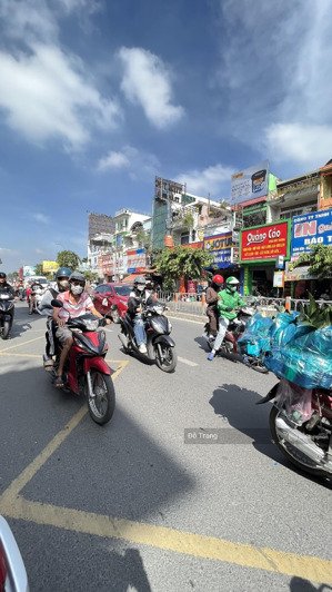 chủ đi mỹ bán gấp nhà mặt tiền phan văn trị