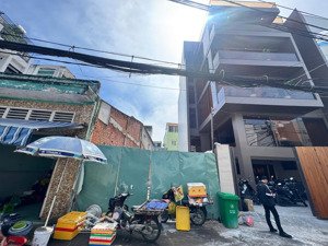 tin thật ! hẻm xe hơi hoàng hoa thám, p7, bt. đất trống tiện xây mới, dt 5.2x22m 122,2m2 chỉ 19 tỷ