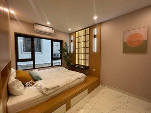 nhà xinh nguyễn văn linh 6 tầng thang máy full nội thất cao cách 20m ra đường ô tô tránh