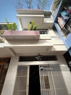 bán nhà hồ văn huê, phú nhuận, 3.8x10m vuông vức, 4 tầng btct 5pn, hẻm 4.5m thông sát mt, 6.3tỷ tl