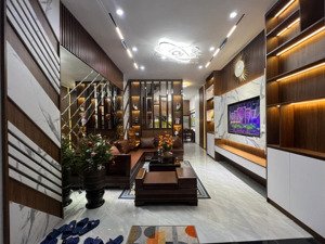 bán nhà phố mai động 50m -5 tầng -8,5tỷ , hai mặt ngõ gần ô tô ,phù hợp gđ đông người , cho thuê .