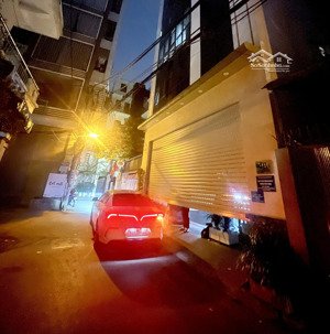 nhà trần quang diệu, đống đa, hà nội phân lô ôtô tránh nhau, dừng đỗ, gara 2 ôto lô góc 2 mặt tiền.