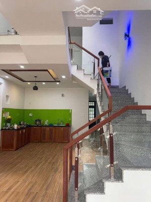 cho thuê nhà 3 tầng đường bùi thiện ngộ, hoà xuân