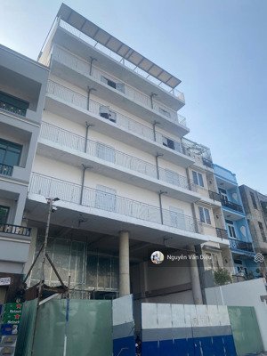 ngộp bank gấp ! bán nhà mặt tiền thoại ngọc hầu quận tân phú - dt 13x43m - hầm 8 tầng- giá 70 tỷ