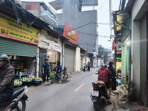 mặt phố thanh lân , hoàng mai .dt 108m2 3t mặt tiền 3/7,5m giá 20,5tỷ .lh thu phương