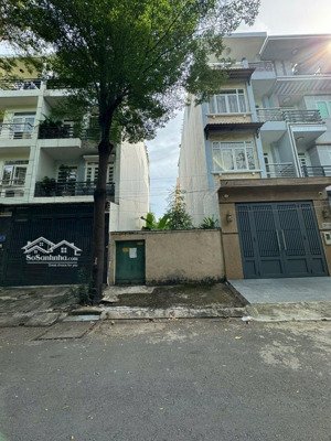 bán gấp đất đường nguyễn thượng hiền, p5, bình thạnh gần th nguyễn thượng hiền, giá 2tỷ4 dt 80m2