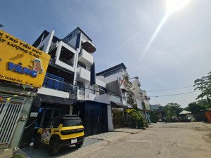 dãy trọ ngang 5m, mặt tiền hẻm 8m xe tải tránh - dòng tiền ổn định gần hiệp thành city