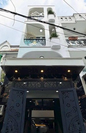 siêu phẩm nhà lý văn phức - quận 1. dt 68,8m2 giá từ 5 tỏi 420, thuê 28tr. gần công viên lê văn tám