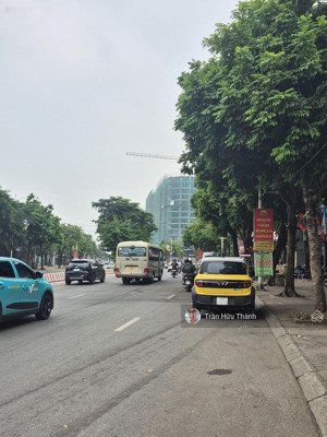 tòa building - 7t - 145m tọa lạc vị trí bát khối. hồ 30ha - cầu vĩnh tuy - cổ linh. chỉ 2x tye.