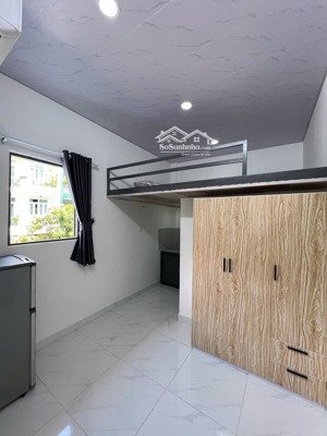 đặng thuỳ trâm nt cơ bản view bancol