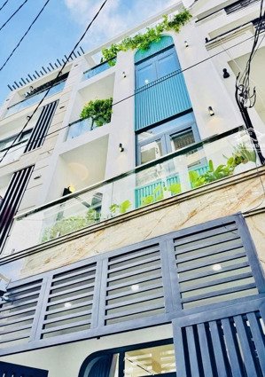 cô bé bán gấp nhà đ.kỳ đồng-q.3,bán 4tỷ250/75,4m2.gần bệnh viện tai mũi họng,đang cho thuê 25tr