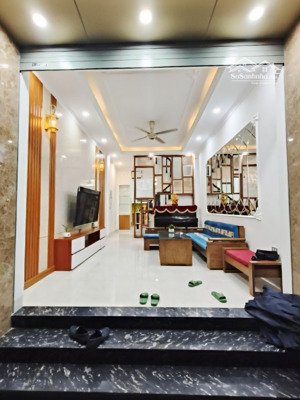 45m2, 4 tầng, 14.8 tỷ. nguyễn viết xuân, thanh xuân