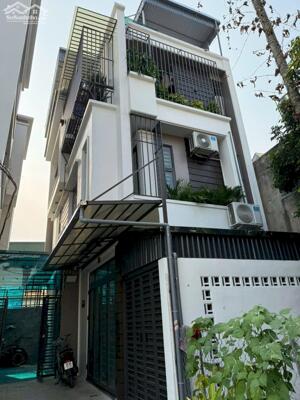 BÁN CĂN VILLA SIÊU ĐẸP 2.87 TỶ 3.5 TẦNG 48M2 NGÕ TRẦN QUANG KHẢI