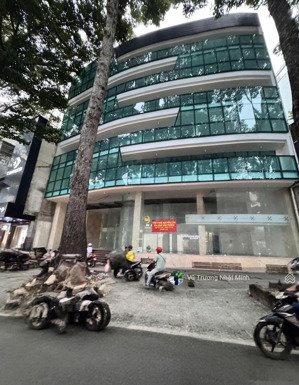 building góc 2 mặt tiền cao thắng, q.10 ; 300m2 (20 x 15); hầm 7 tầng ; tn 300 tr - bán 68 tỷ