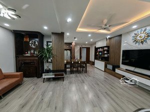 bán gấp, nhà đẹp, hai thoáng, gần phố, lê đức thọ, nam từ liêm.