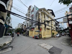 góc 2 mặt tiền hẻm 8m đường 3 tháng 2 q10 ngang 6m dài 18m 4 tầng giá chỉ 26 tỷ gần siêu thị .