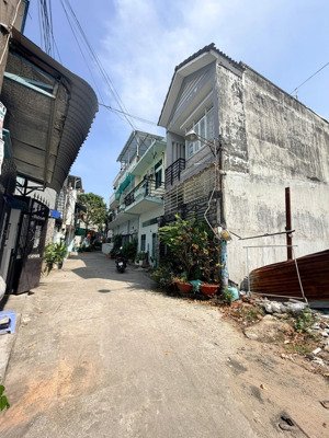 bán nhà 2 tầng gần chợ tân lập, bình trưng đông, quận 2 54m² chỉ 3,2 tỷ