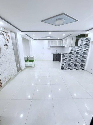 nhà bình tân, 3,2 tỷ, 35m2,hẻm thông thoáng ,khu dân cư an ninh