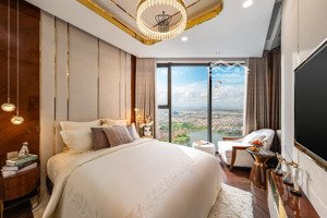 foreigners need to sell 3-bedroom apartment in golden crown urgently