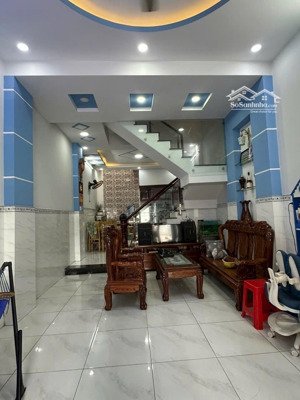 bán nhà 1/ đường số 8, bhhb, bình tân, 2 lầu , 60m2 , giá rẻ 4tỷ5 tl