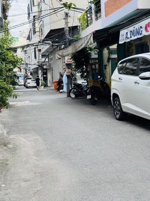 bán nhanh nhà đường số vĩnh hội quận 4, 83 m, nhĩnh 9 tỷ