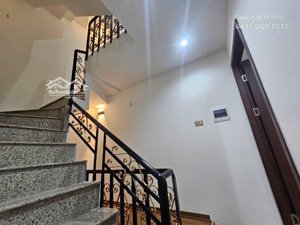 siêu hiếm nhà dân văn quán nhà đẹp 4 tầng gần đường lớn nội thất đẹp nhỉnh 8 tỷ