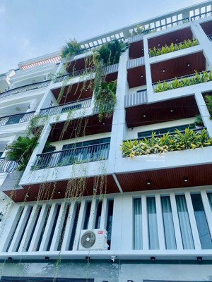 lên sóng căn siêu phẩm hxt có thang máy 450kg gần bờ kè tham lương gò vấp