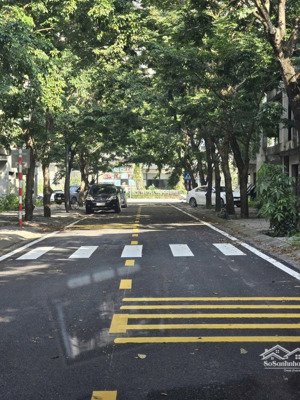 bán liền kề vạn tuế gần ecopark đã có sổ