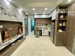 hoàng quốc việt - nhà mới koong - thang máy - đẹp long lanh - tương lai tăng trưởng. nhanh