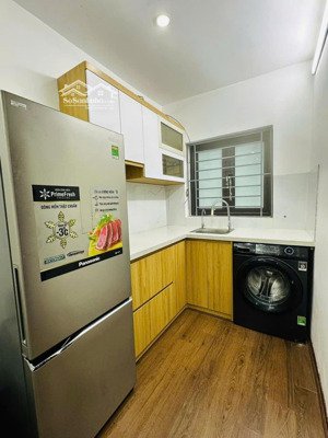 bán căn hộ tt tầng 3 phố tân mai dt 24/40/m2 2 ngủ giá 2,98 tỷ