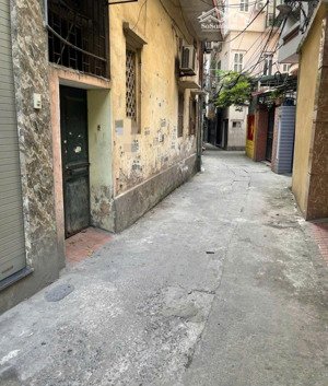 bán nhà phạm văn đồng - 1 nhà ra phố - 16 tỷ 5 - dt 70m - mặt tiền 12m, ô tô , kinh doanh