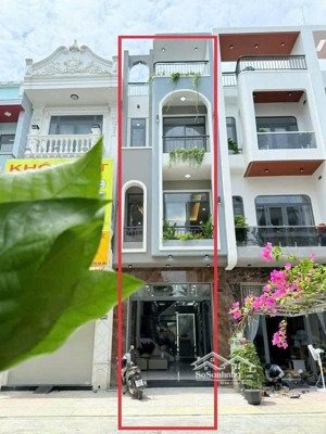 nhà phố siêu phẩm đón tết. thuận giao bd aeon mail rẻ nhất kdc tphcm. đang hoàn thiện. c