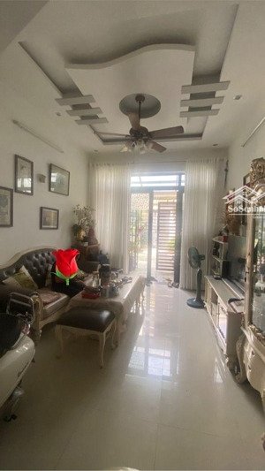 khu v.i.p ngay metro tân cảng, cách mt chỉ 30m, dt (4.2x13m), 2 tầng, chỉ hơn 7t.