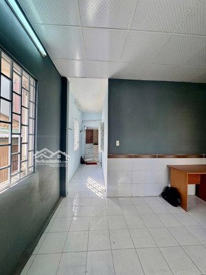 giảm 600tr bán gấp - cc 70m (5x14) - 3pn - gần 3/2 - trung tâm quận 10 - tiện ích không thiếu gì