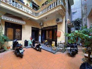 19.3 tỷ - hào nam, đống đa, 93m2 nhà 4t dân xây về ở ngay hoặc xây ccmn, nhà gần phố, an sinh tốt