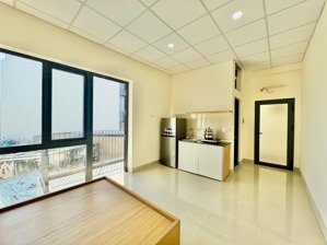 phòng mới xây full nội thất cao cấp, bancol thoáng mát phạm văn bạch tân bình