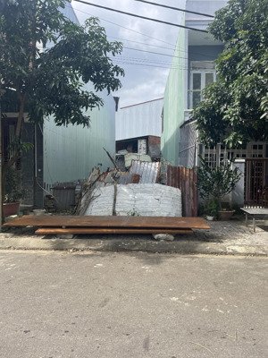 chính chủ cần bán nhanh lô đất mt đường đồng trí 8. đường 7m5 thông thoáng. cơ hội đầu tư.