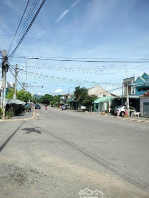 đi nước ngoài định cư, chính chủ bán lại căn nhà trung tâm phường an khê - gia lai