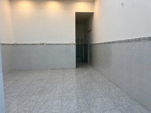 chính chủ cho thuê nhà hxh oto đậu trong nhà 7x20 hđ 5-10 năm 3-6pn giá 11,5tr lh ngân