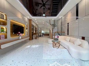 siêu vip giải phóng 46m 5 tầng, mt gần 5m, căn góc ngõ oto kinh doanh, dòng tiền đỉnh