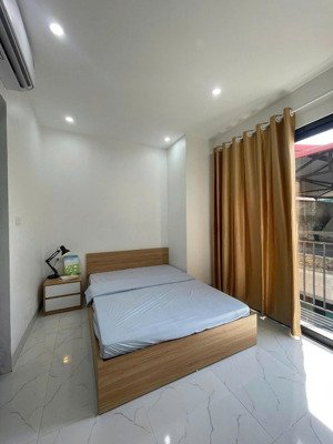 phòng ban công đẹp, đầy đủ tiện nghi tại thụy khuê