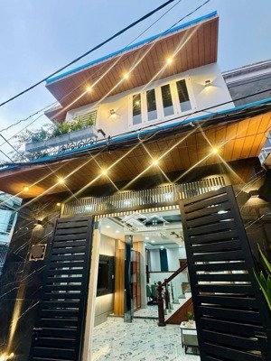 siêu phẩm 2 tầng ở ngay - quang trung p8 gò vấp - 5x10.5m 52m2 - hẻm oto thông tứ phía - sổ riêng