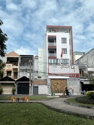 bán nhà út tịch lê bình tân bình khu vip khách sạn đệ nhất đối diện công viên 73m2 chỉ hơn 11 tỷ