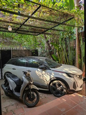 cho thuê nhà riêng phú thượng (gần ciputra) ô tô đỗ trong sân.