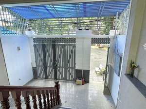 mặt bằng cho thuê văn phòng - kinh doanh hơn 90m2 ở cuối dương bá trạc quận 8 có phòng riêng mới