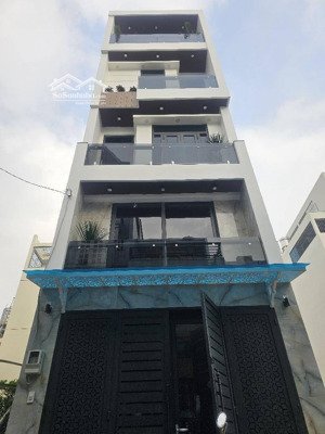 siêu phẩm nhà ngay gigamall . đường số 17, hbc, thủ đức. đang cho thuê 25 triệu/th. giá 4 tỷ 350 tl