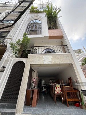 nhà phố trạm đẹp như tranh - thiết kế lệch tầng - măt tiền đỉnh - gara ô tô - chỉ nhỉnh 9 tỷ