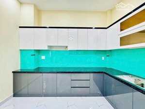 tôi thông cần bán gấp nhà đường nam kỳ khởi nghĩa quận3, 58m2, giá 3tỷ550
