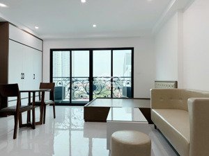 cho thuê studio ban công cửa sổ đầy đủ nội thất mới tinh ngay goldmark city, hồ tùng mậu