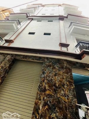 nhà đẹp phố trần cung 7 tầng thang máy - ô tô vào nhà- lô góc hai thoáng.